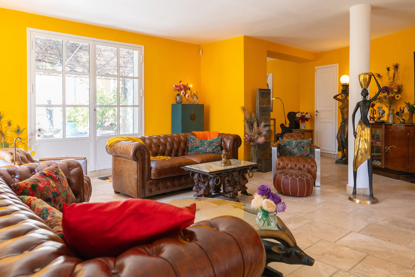 salon de maison d'hôtes de prestige à Nîmes